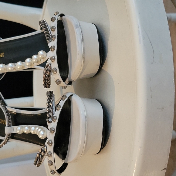 Saint Laurent Paris Heels - Picture 5 of 7